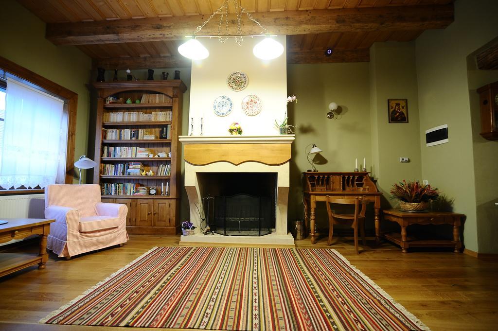 Pensiunea Tohanu Vechi Zărneşti エクステリア 写真